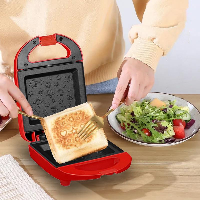 Electric Sandwich & Waffle Maker - 4