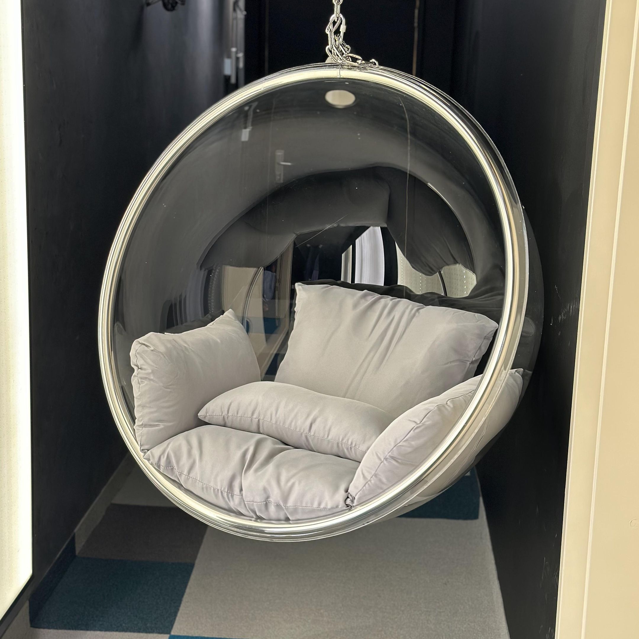 Hanging Bubble Chair product thumbnail 9