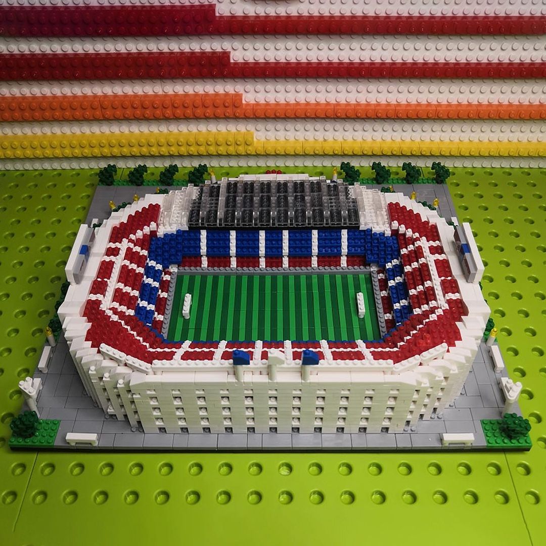 LEGO Camp Nou Stadium product thumbnail 12