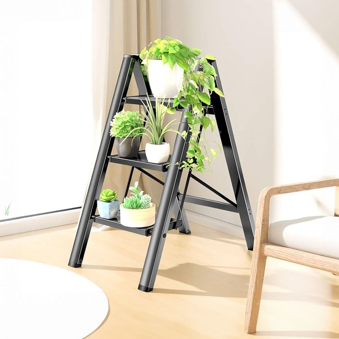 Three-Step Folding Ladder product thumbnail 3