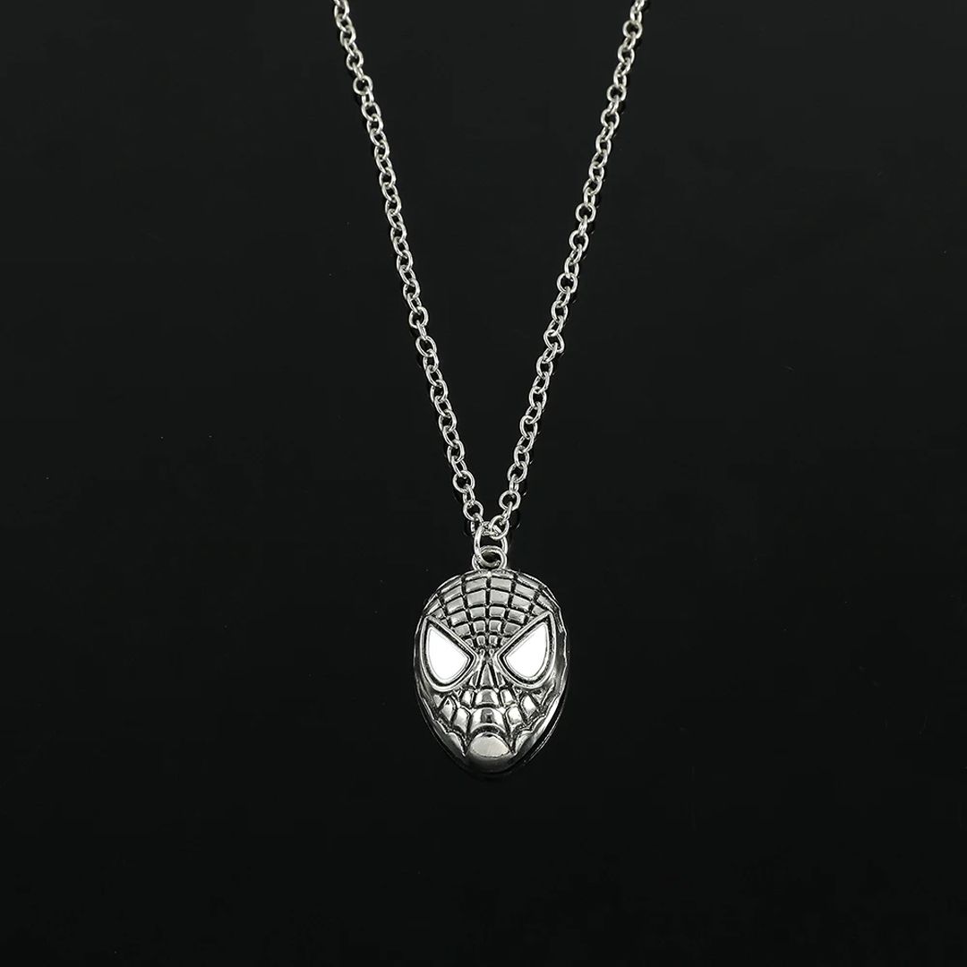 Marvel Super Heroes Necklace product thumbnail 8