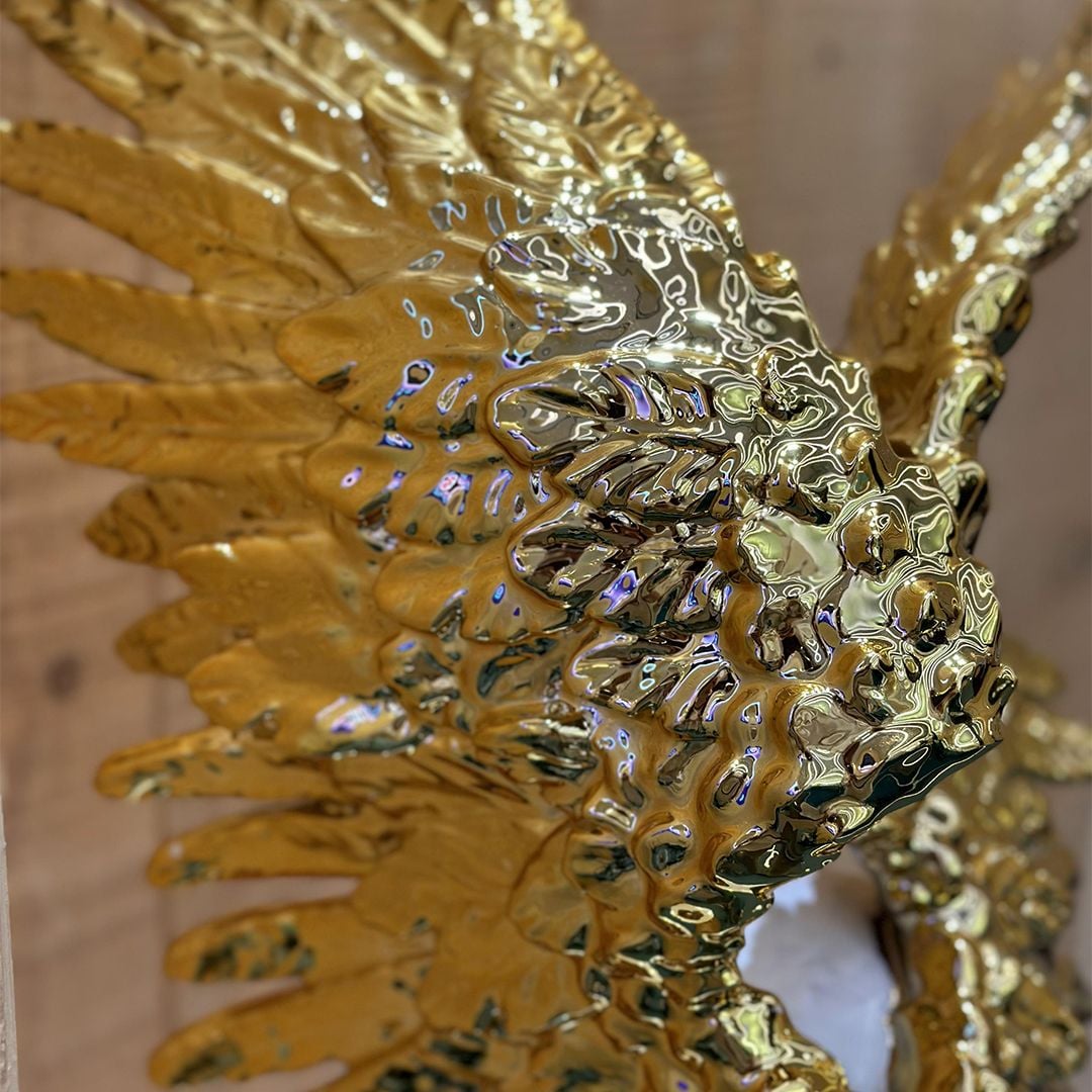 Classic Golden Wings Figurine product thumbnail 11