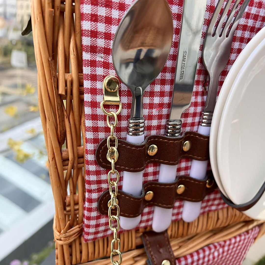 سلة النزهات المتكاملة من الراتان - 4