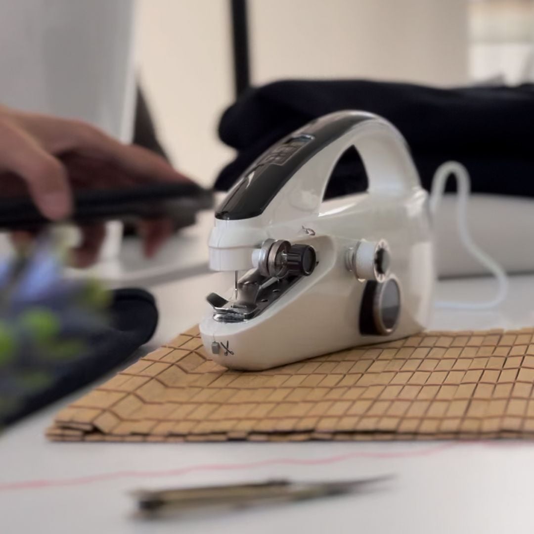 Portable Sewing Machine product thumbnail 14