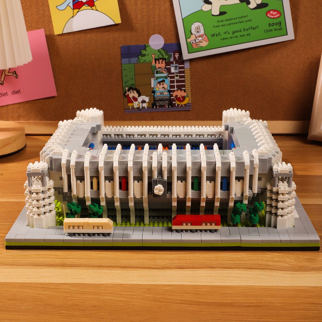 LEGO Santiago Bernabéu Stadium product thumbnail 3