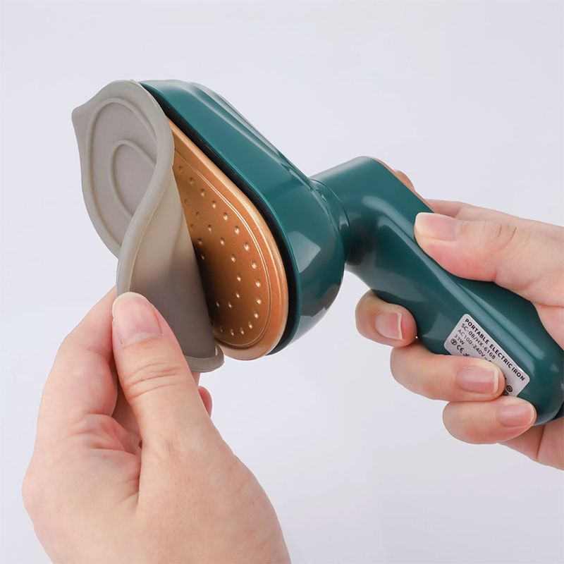 Mini Handheld Steam Iron product thumbnail 3