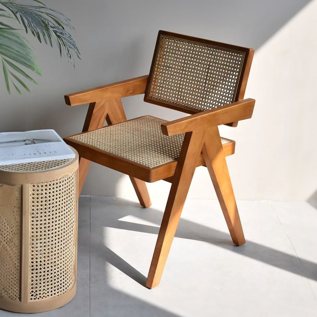Rattan Chair With Rustic Design product thumbnail 7