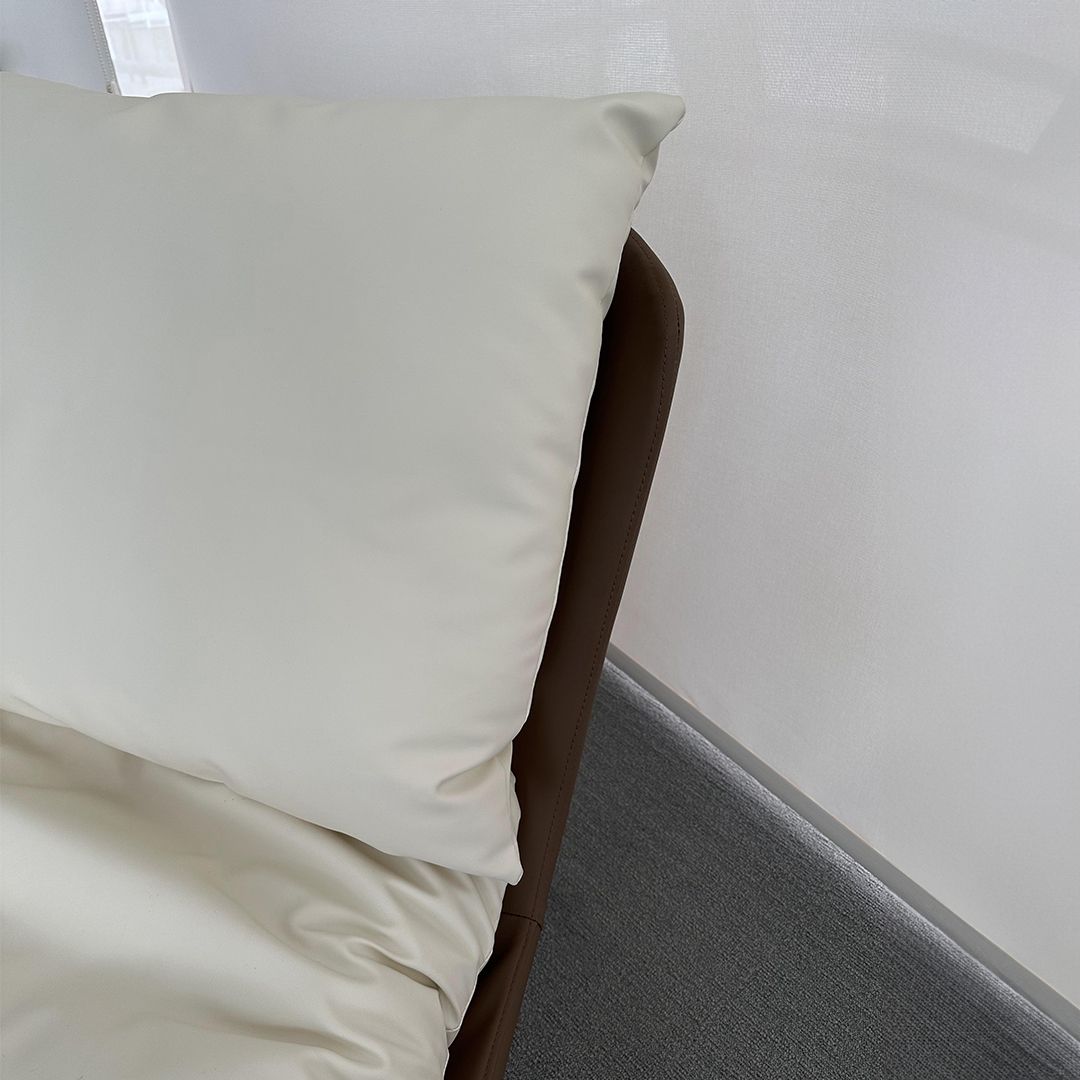 Luxurious Leather Chair With Metal Legs product thumbnail 7