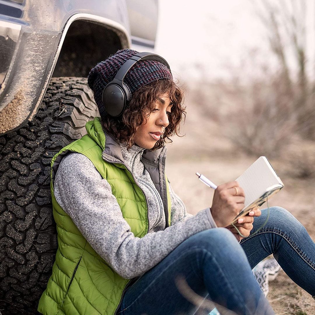 Professional Wireless Headphones product thumbnail 12