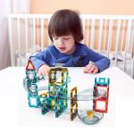 متاهة الكرات والمكعبات المغناطيسية