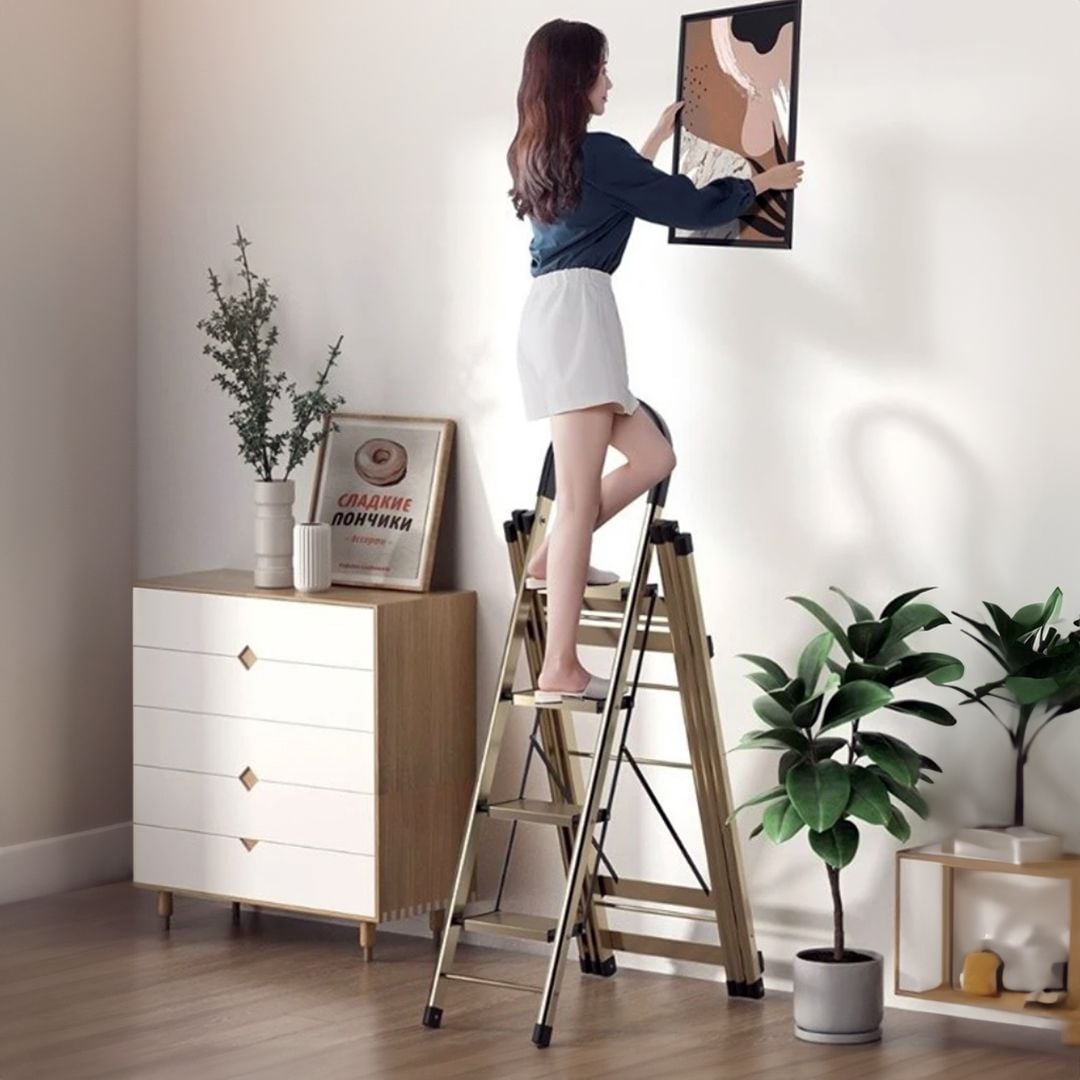 Laundry Rack with Four Steps product thumbnail 3