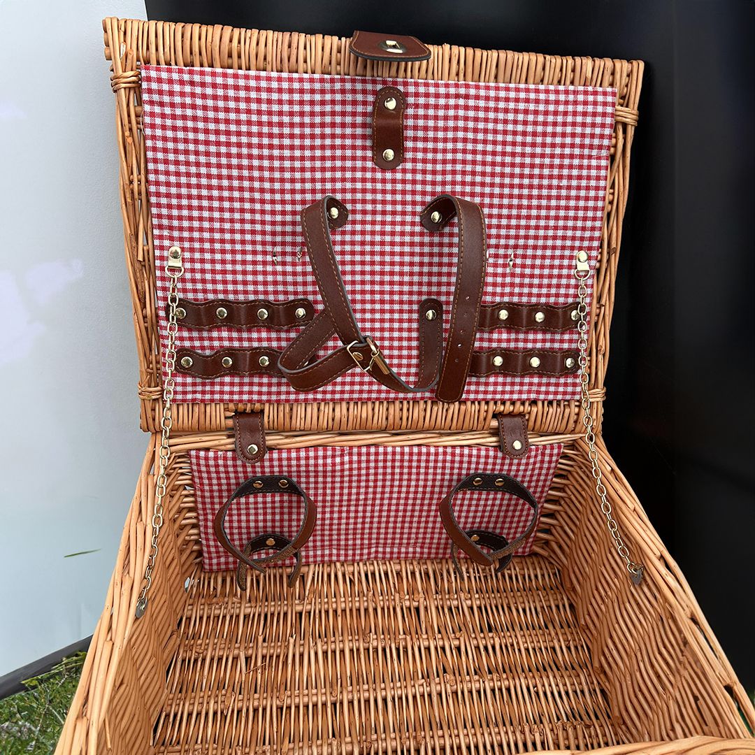 سلة النزهات المتكاملة من الراتان - 17