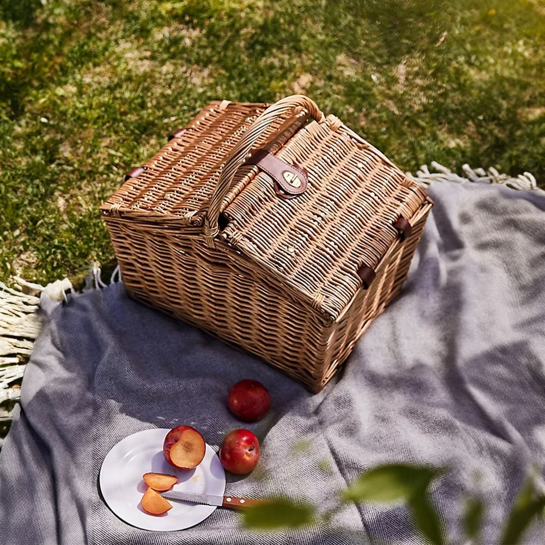 سلة نزهات من الخيزران مع أدوات للمائدة - 9