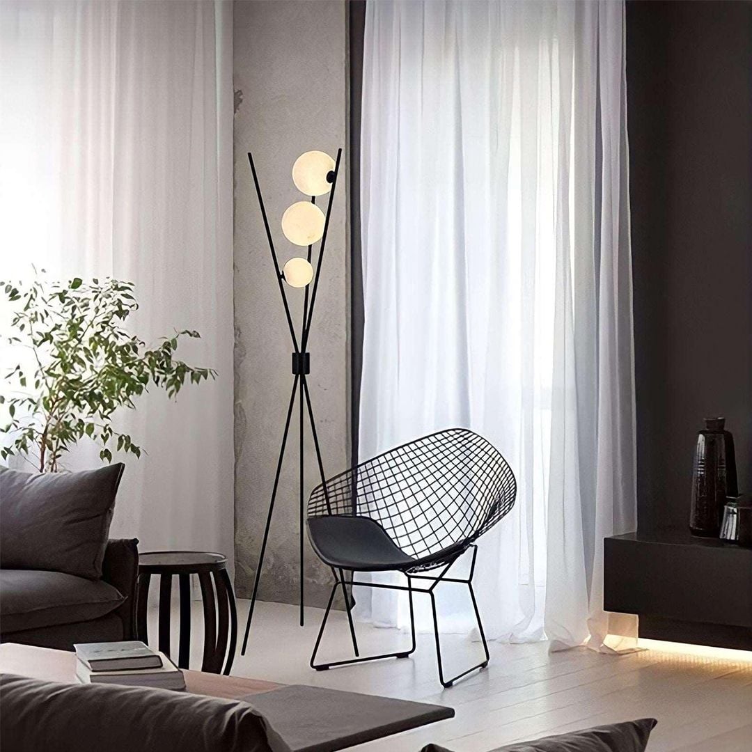 3D Design Tripod Lamp product thumbnail 12