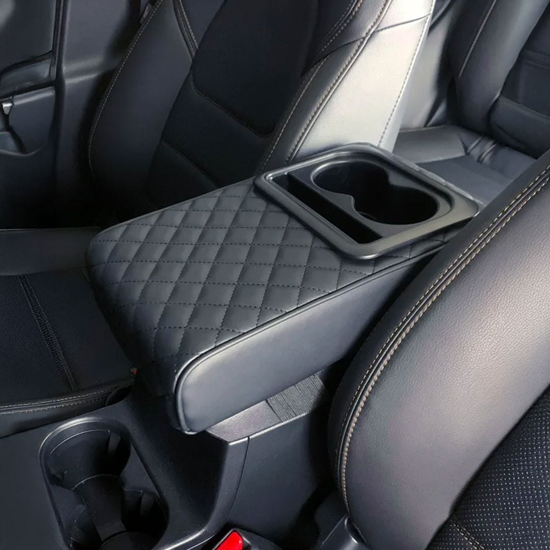 مسند مبطن فاخر للسيارة مع حامل أكواب - 12