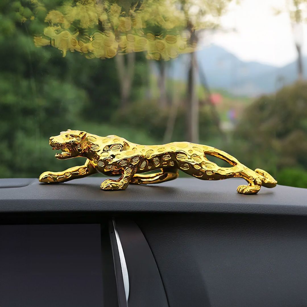 Golden Statue In The Shape Of A Leopard product thumbnail 6