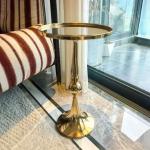 طاولة جانبية ذهبية أنيقة - 8