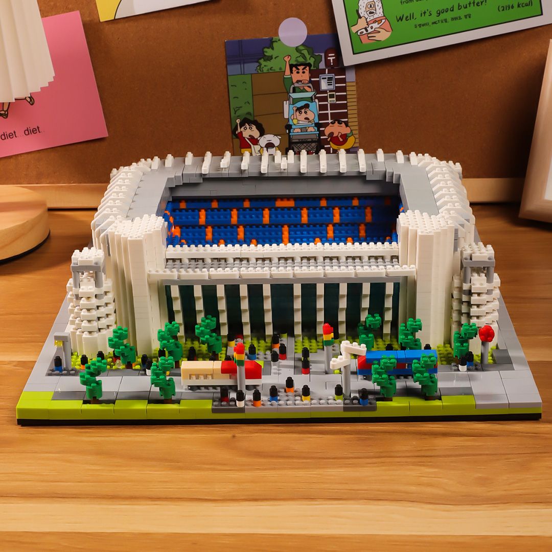 LEGO Santiago Bernabéu Stadium product thumbnail 2