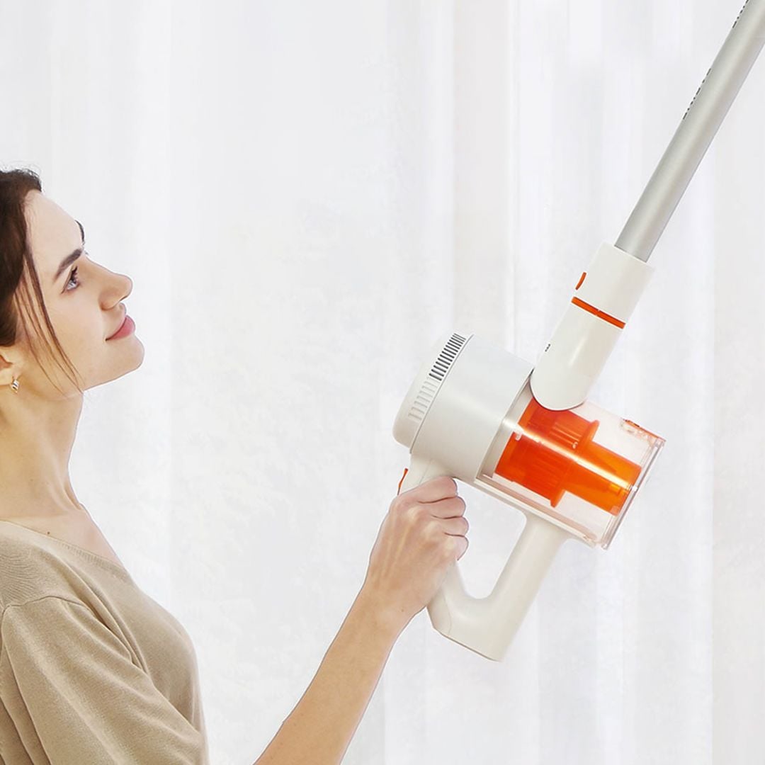 Rechargeable Multi-Head Vacuum Cleaner product thumbnail 2