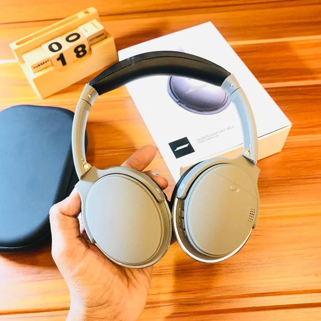 Professional Wireless Headphones product thumbnail 3