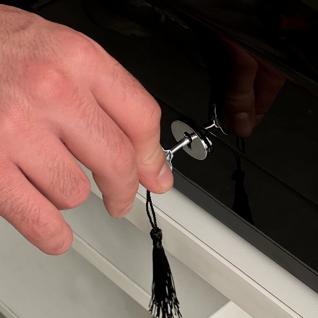 Luxury Watches Box With LED product thumbnail 8