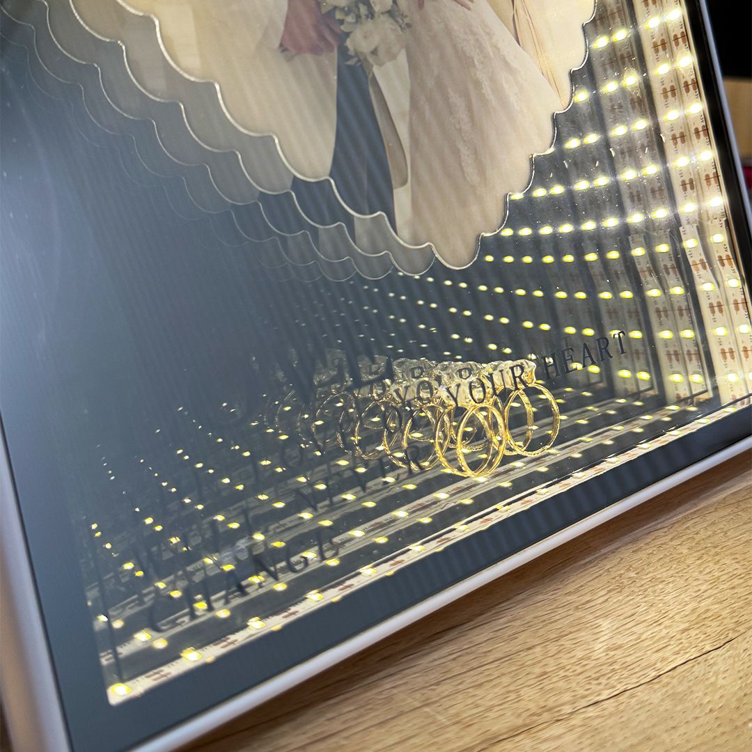 3D Heart Shaped Illuminated Photo Frame - 25 cm product thumbnail 6