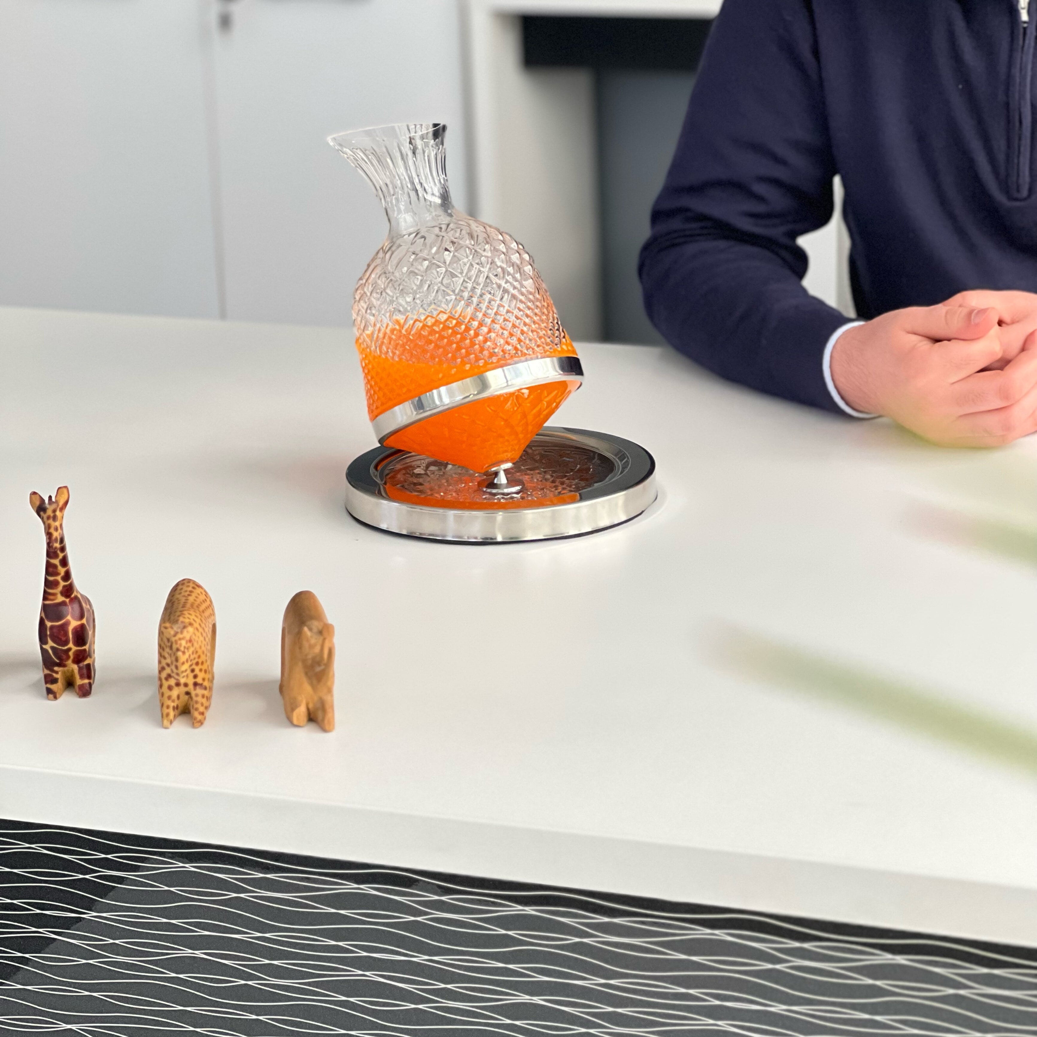 Crystal Glass Rotating Decanter product thumbnail 3