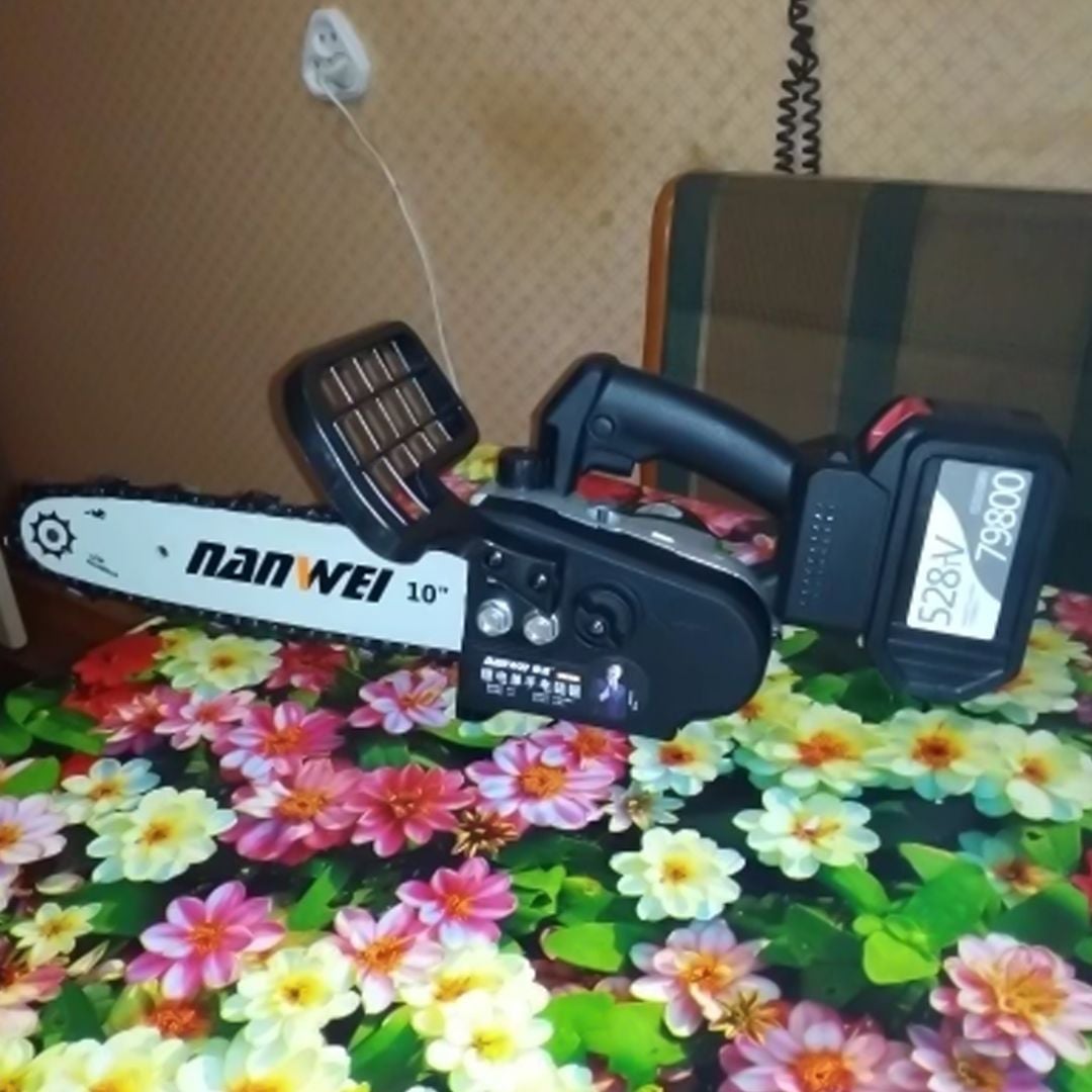 Cordless Handheld Chainsaw - 10 Inch - 10