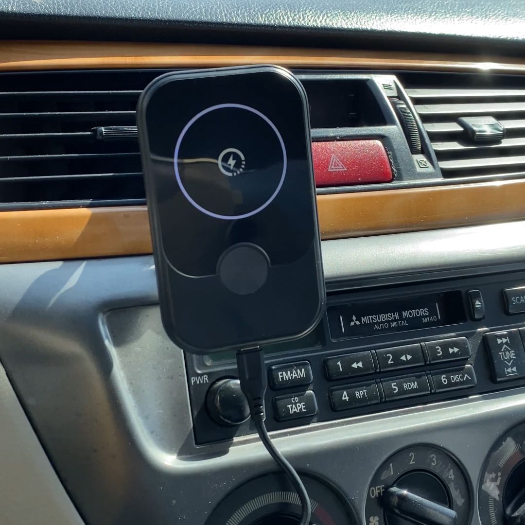 Wireless Magnetic Car Charger product thumbnail 13