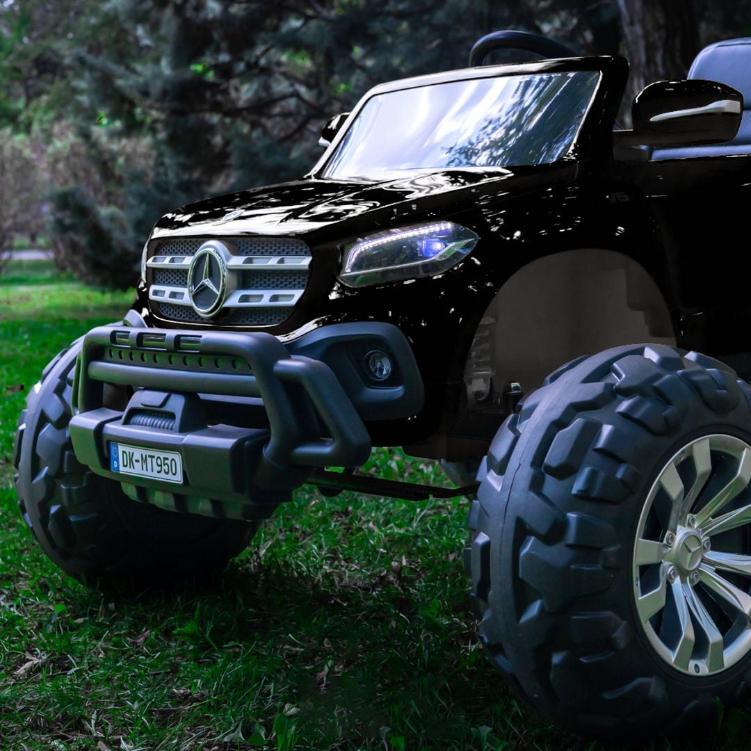 سيارة مرسيدس بنز مونستر DK - 6