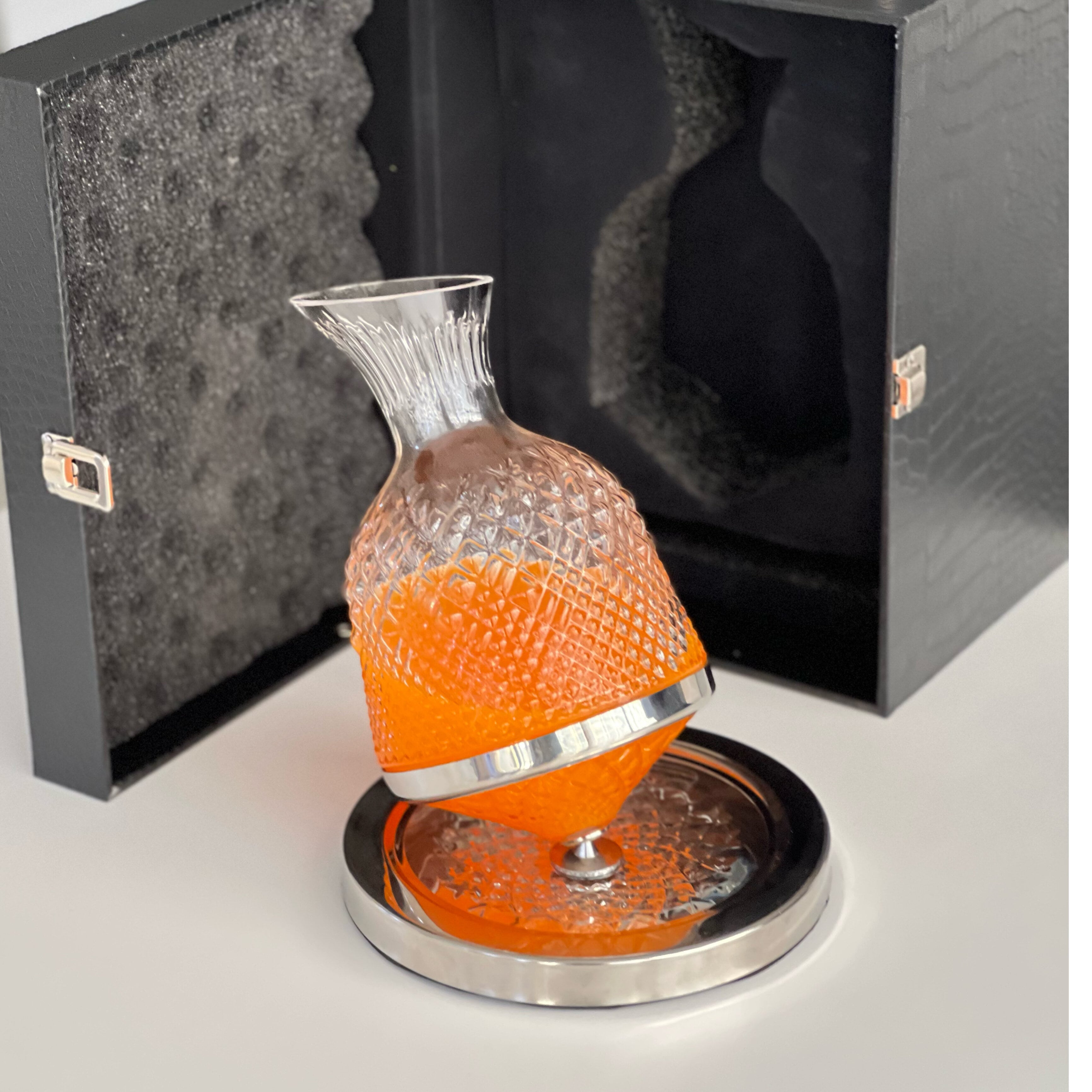 Crystal Glass Rotating Decanter product thumbnail 5