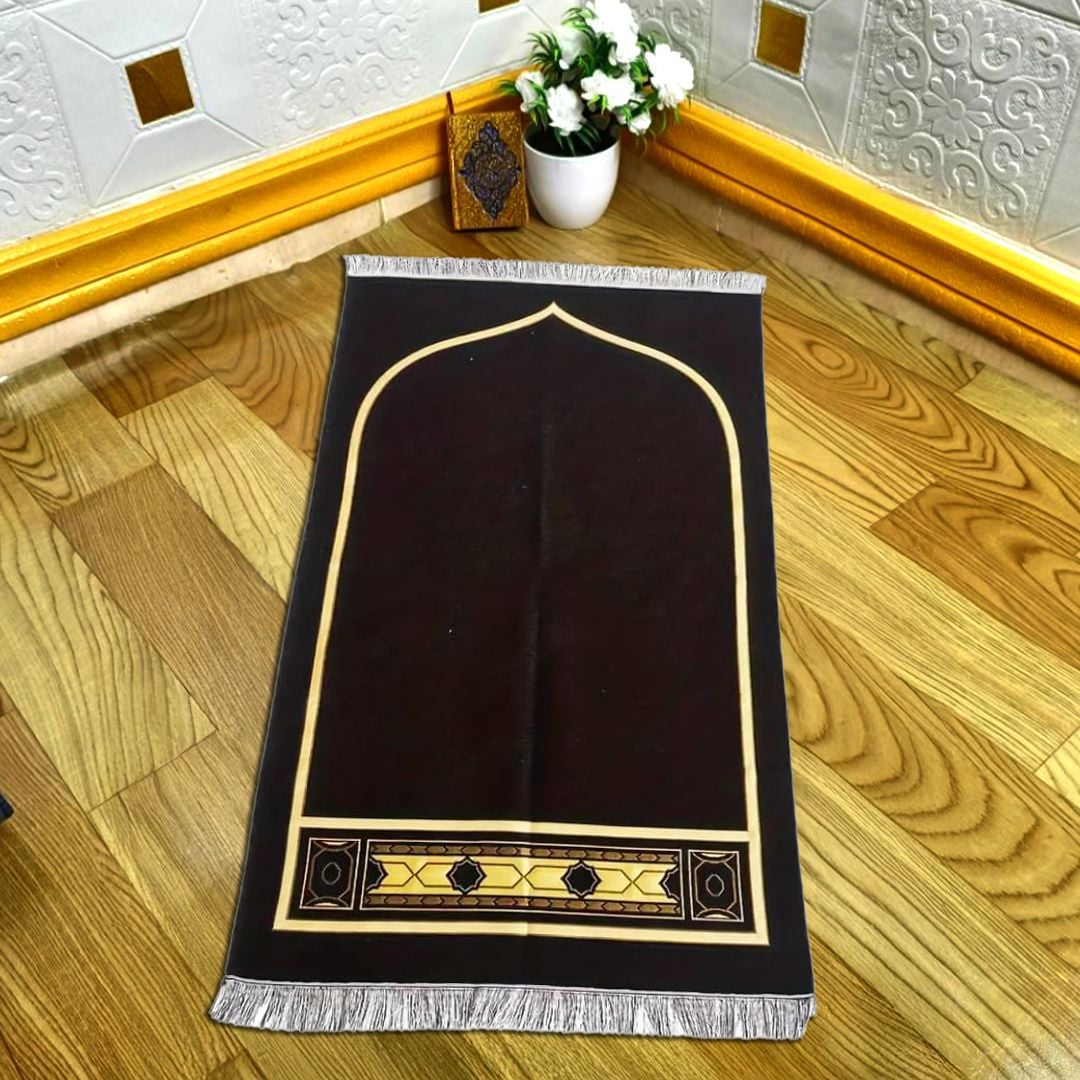 Luxury Prayer Rug & Tasbeeh Set product thumbnail 2