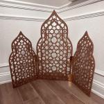 ديكور خشبي بزخرفة إسلامية