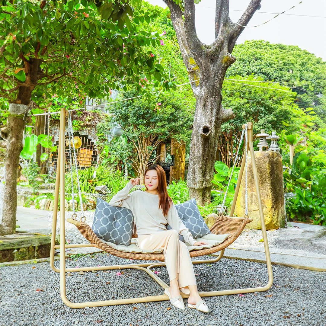 Hanging Wooden Chair And Swing product thumbnail 4