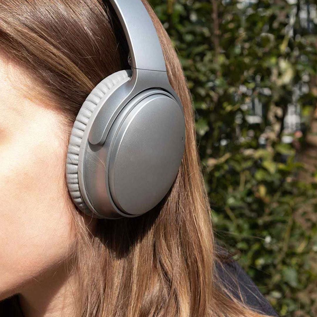 Professional Wireless Headphones product thumbnail 10