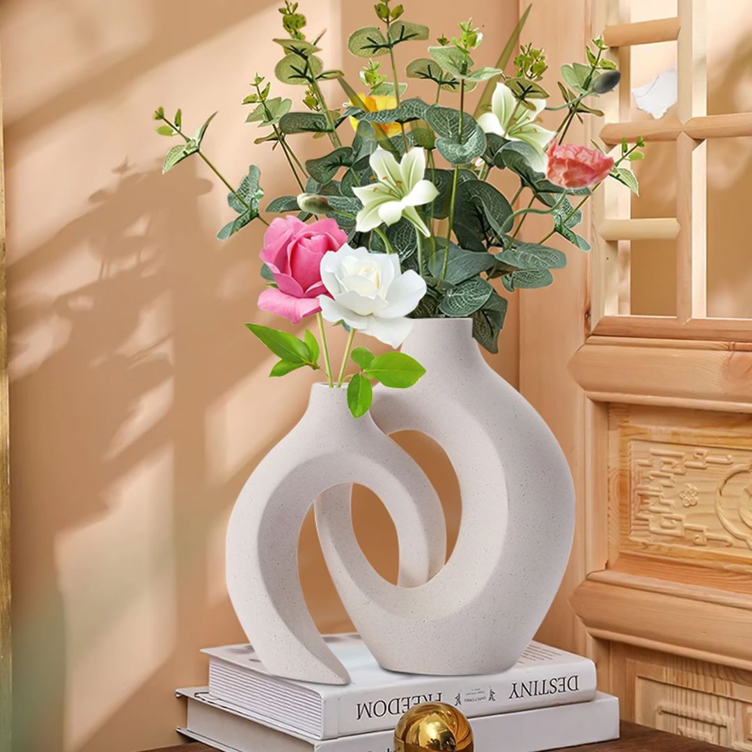 Ceramic Vase with Interlocking Design product thumbnail 17