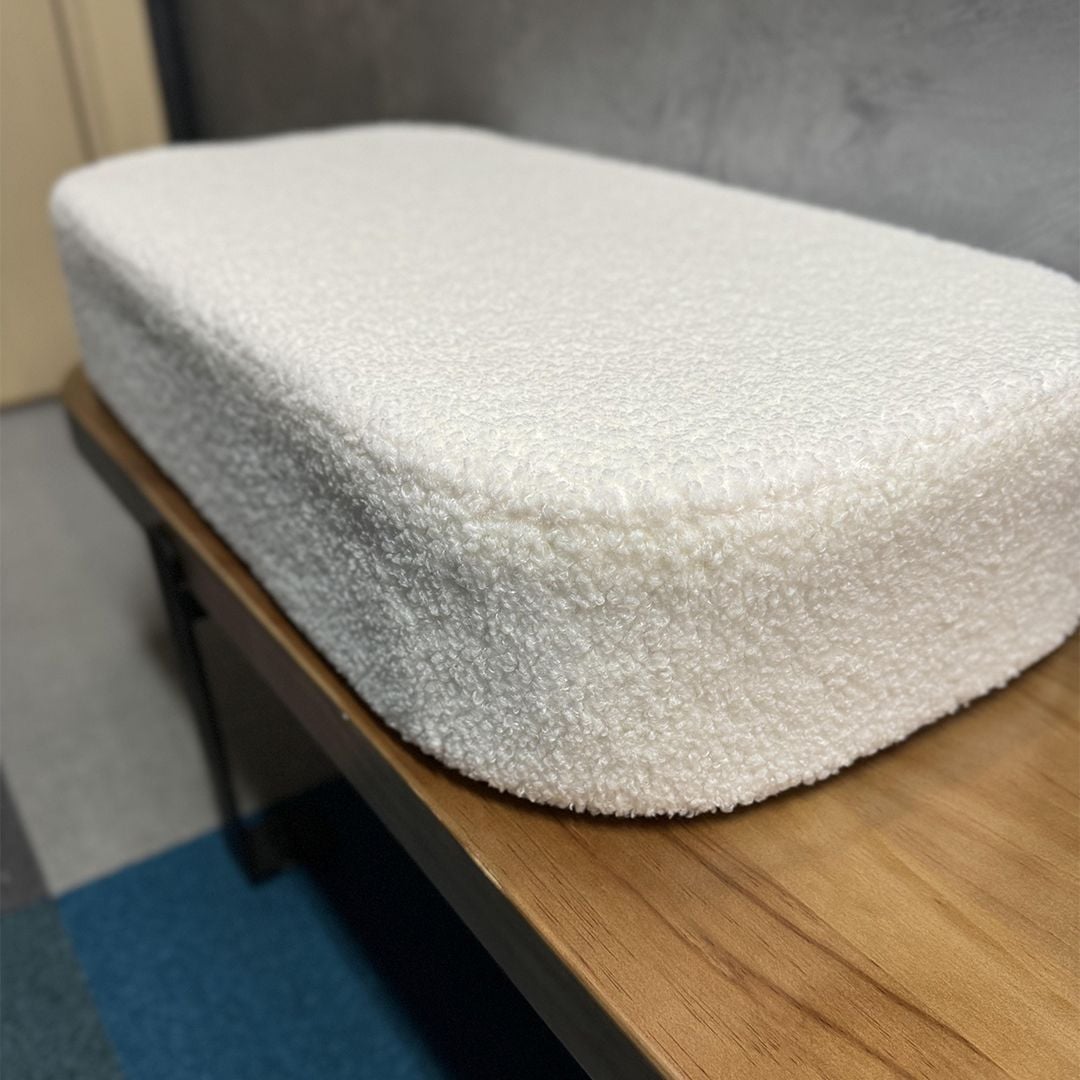 Scandinavian Style Entryway Bench product thumbnail 8