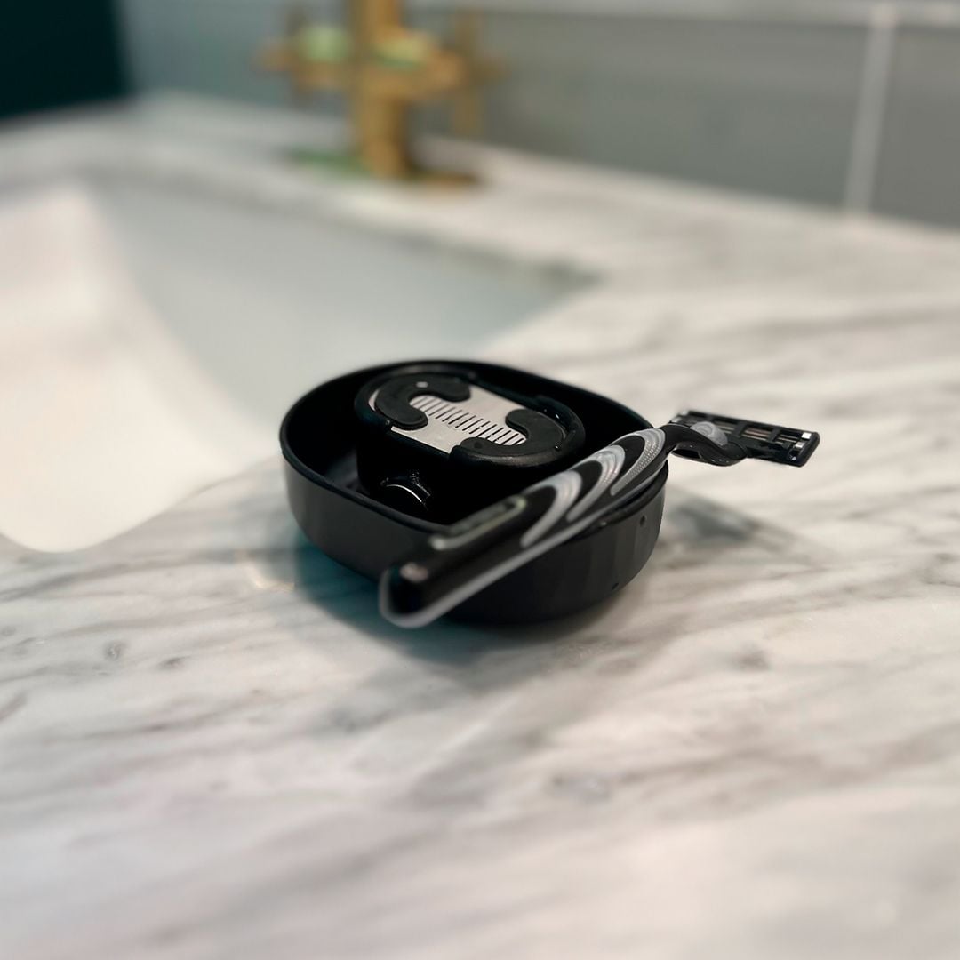 Razor Blade Cleaning Tool product thumbnail 2