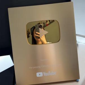 درع اليوتيوب الذهبي - 5