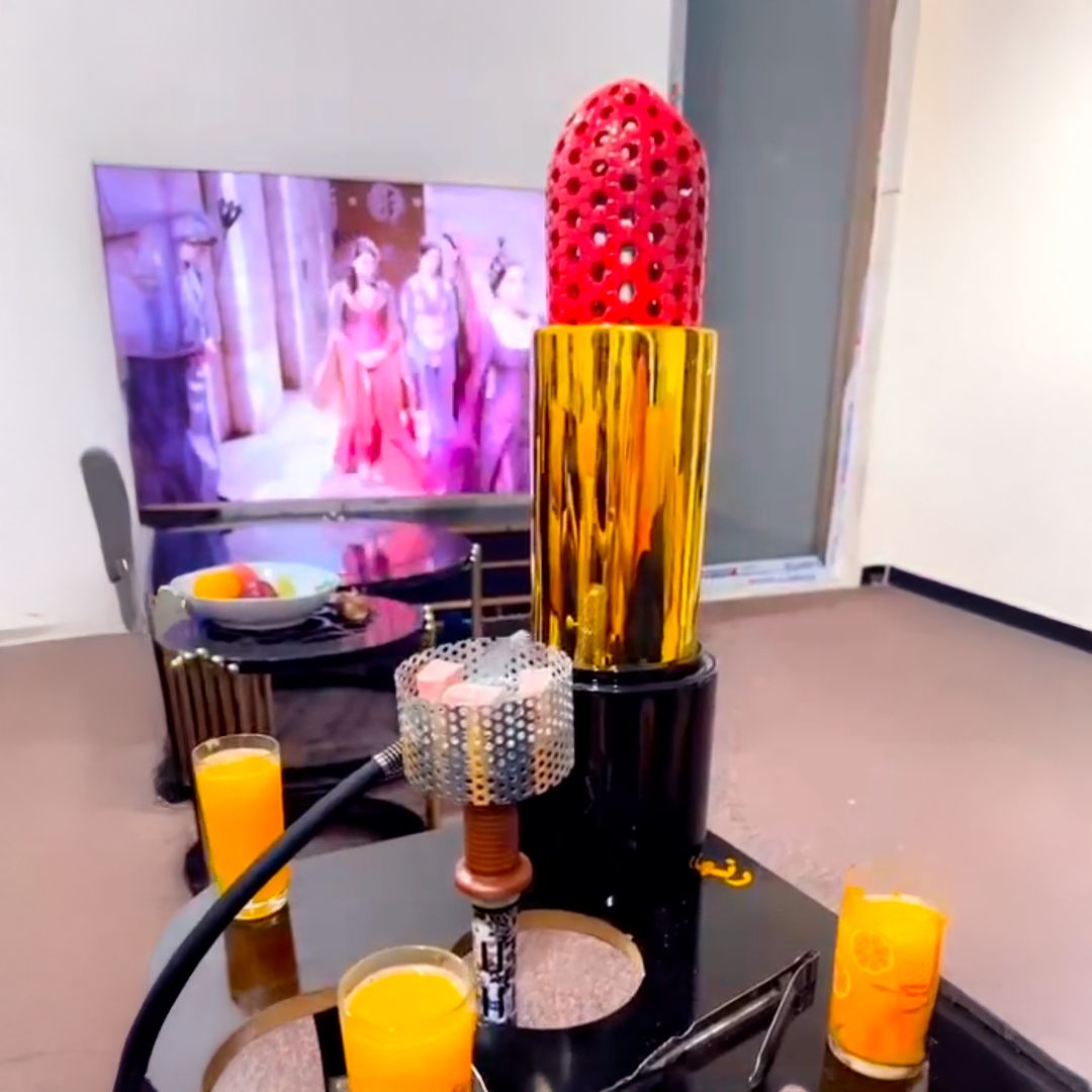 أرجيلة على شكل أحمر شفاه - 4