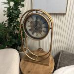 ساعة ديكورية بتصميم تروس و بندول ذهبي فاخر - 1