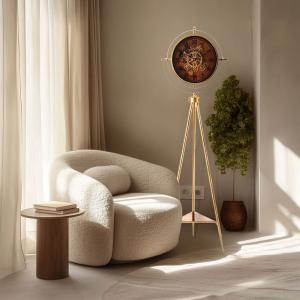 ساعة أرضية بتصميم تروس كلاسيكي