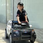 سيارة شرطة كهربائية 12 فولت للأطفال - 12