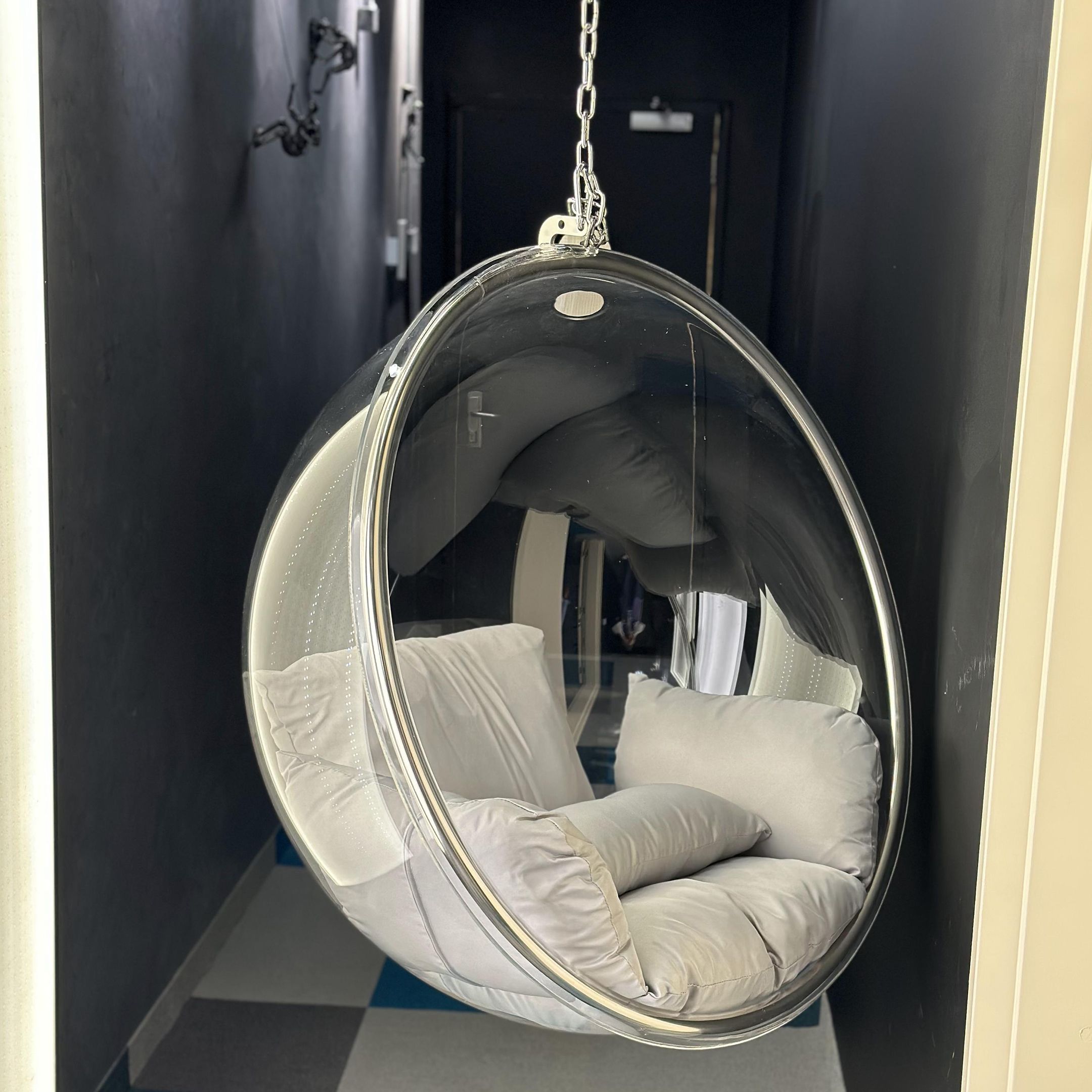 Hanging Bubble Chair product thumbnail 7