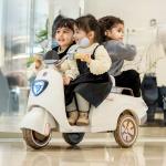 دراجة فيسبا كهربائية للاطفال بمقعد خلفي - 5