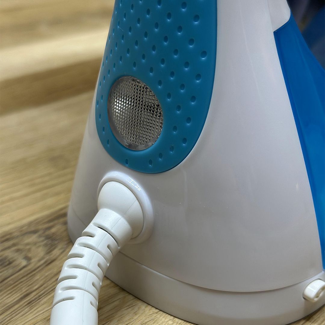 Portable Travel Steam Iron product thumbnail 6
