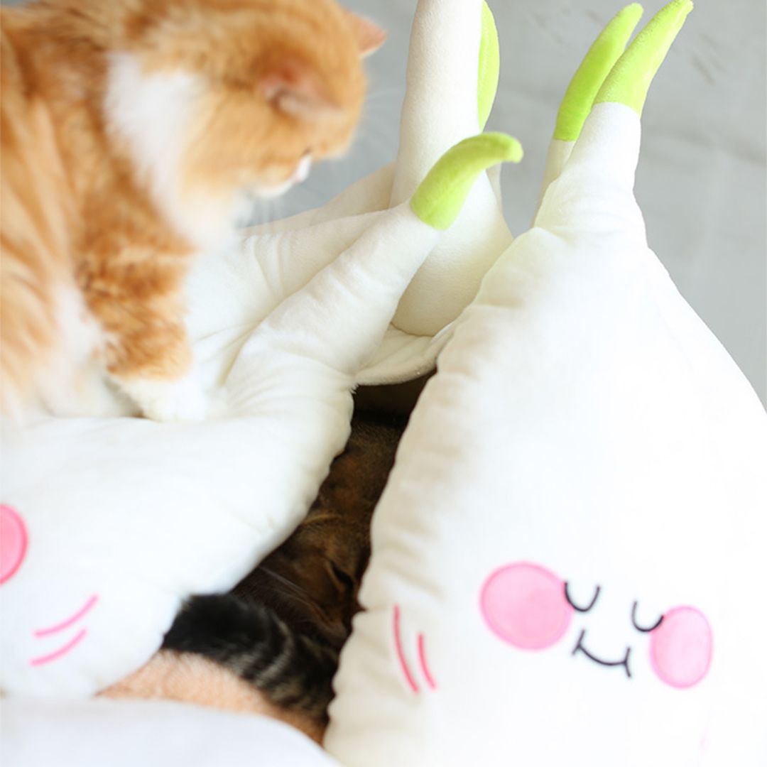 Garlic Cat Bed product thumbnail 9
