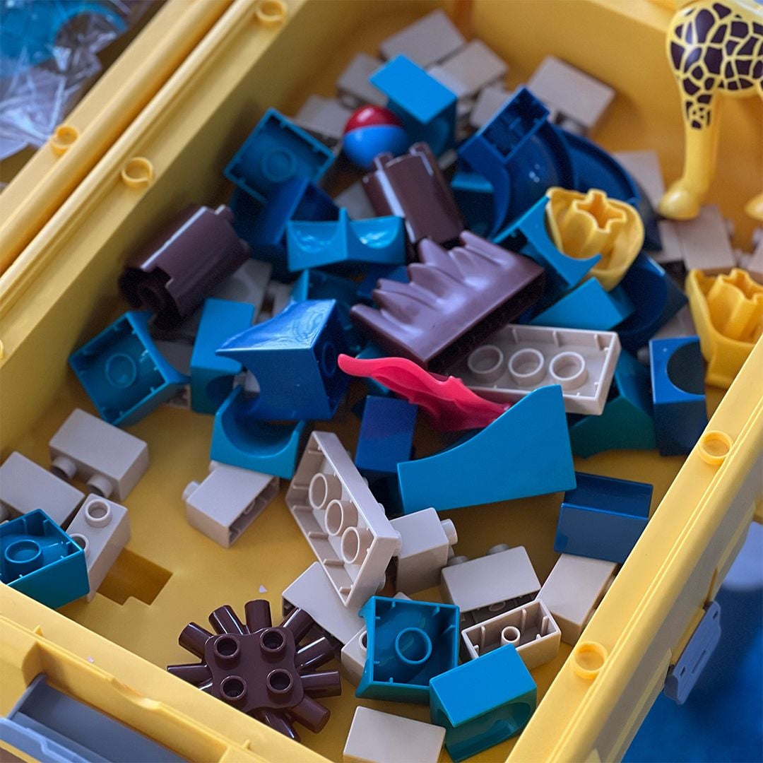 LEGO Table and Chair - 209 PCs product thumbnail 4