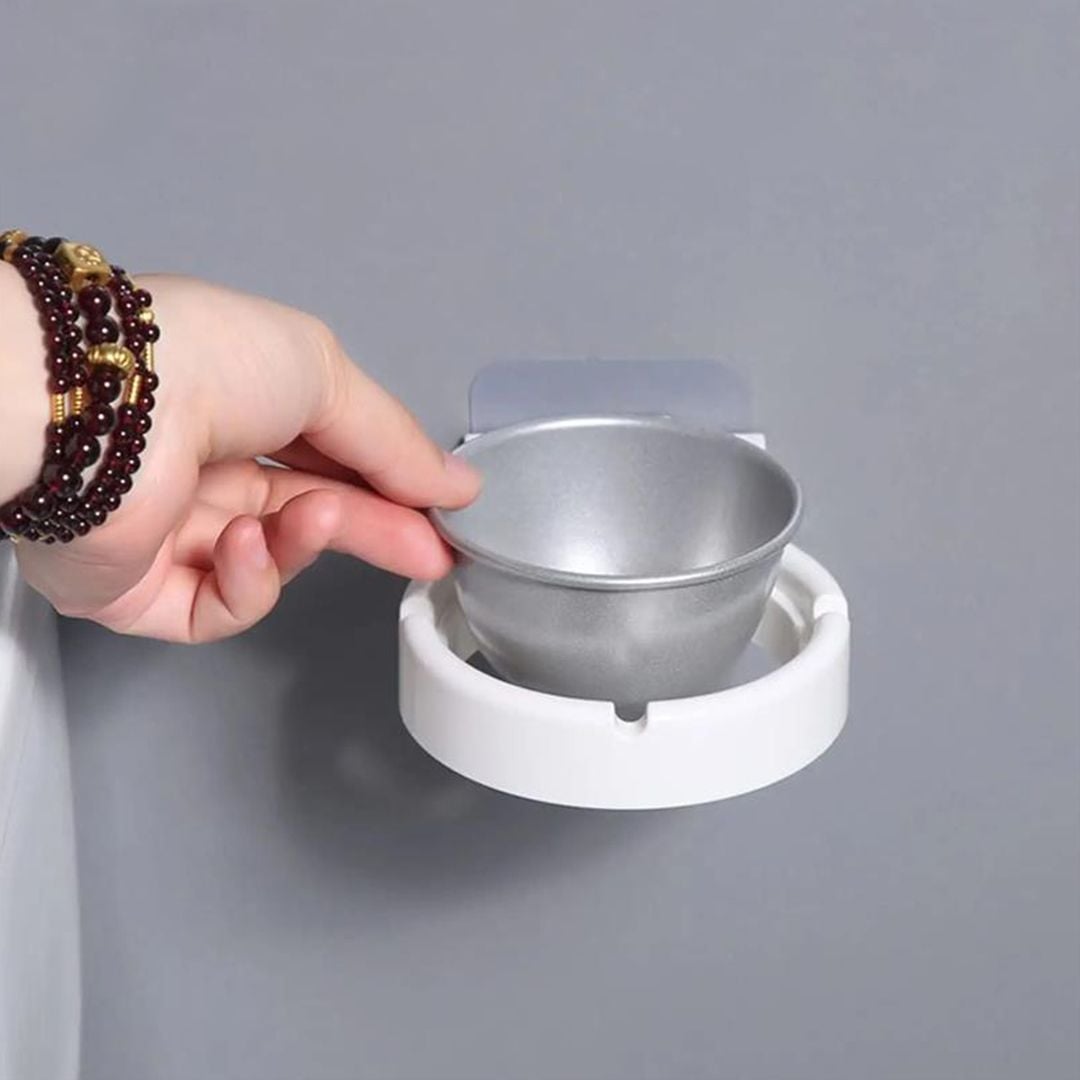 Hanging Ashtray for the Bathroom product thumbnail 4