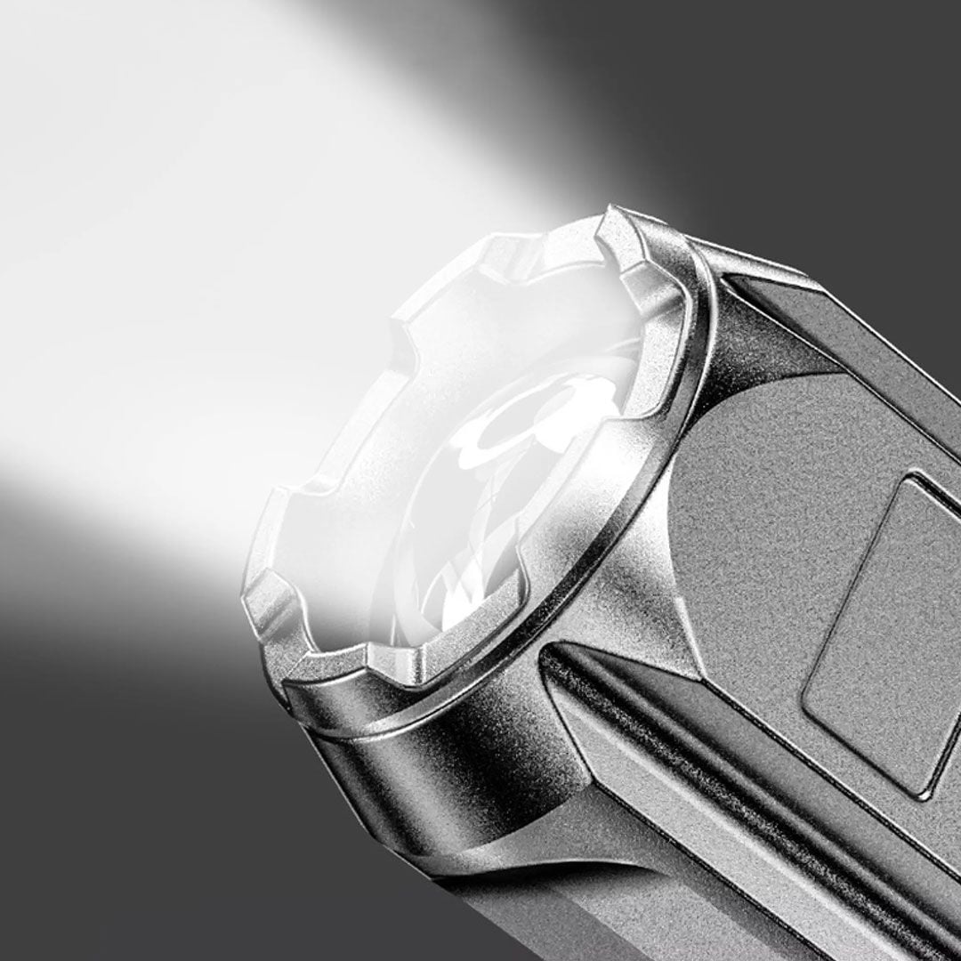 USB Rechargeable Flashlight product thumbnail 9